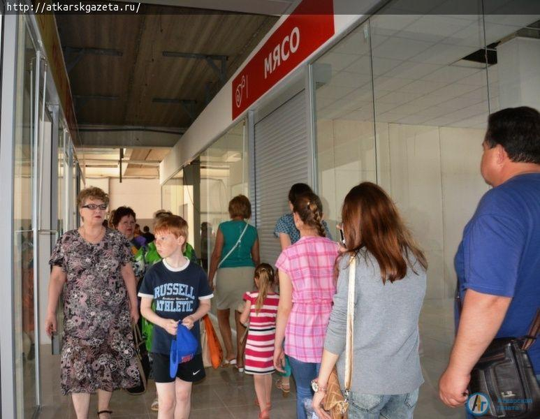 В Аткарске открылся новый торговый центр «NСИТИ» (ФОТО)