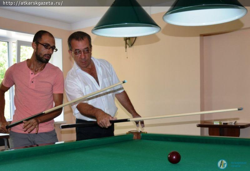 В Аткарске открылся турнир по русскому бильярду (ФОТО)
