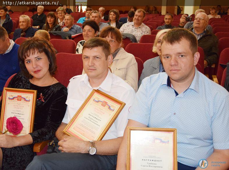 В Аткарске отметили труд семнадцати железнодорожников (ФОТО)