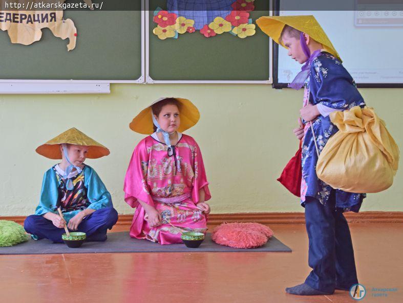 В Аткарске прошел районный фестиваль национальных культур(ФОТО)