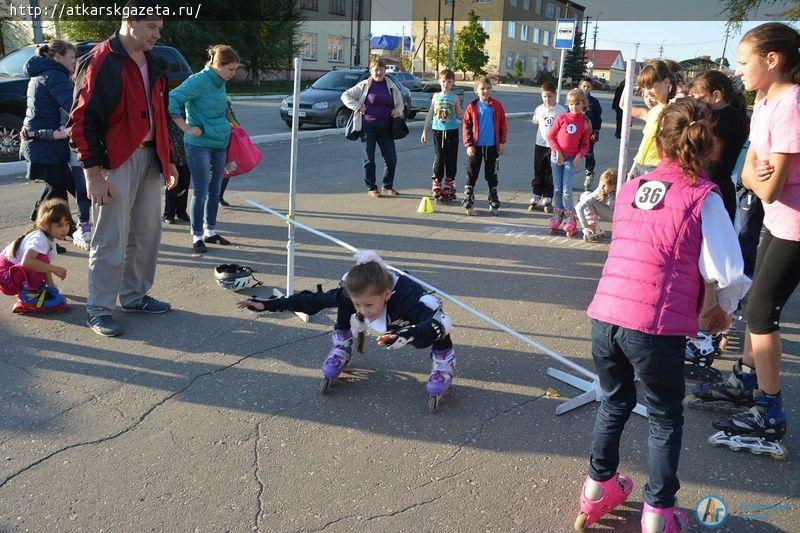 В Аткарске прошел второй этап соревнований по роллер спорту (ФОТО)