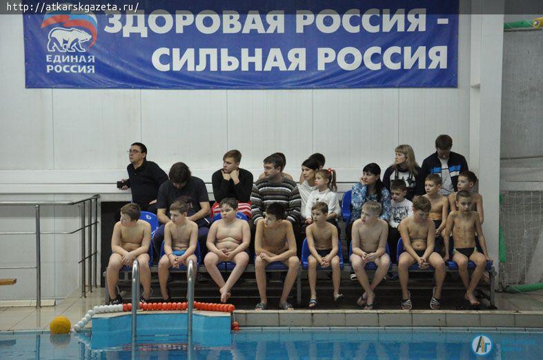 В Аткарске стартовал областной турнир по водному поло «Зимушка-зима» (ФОТО)