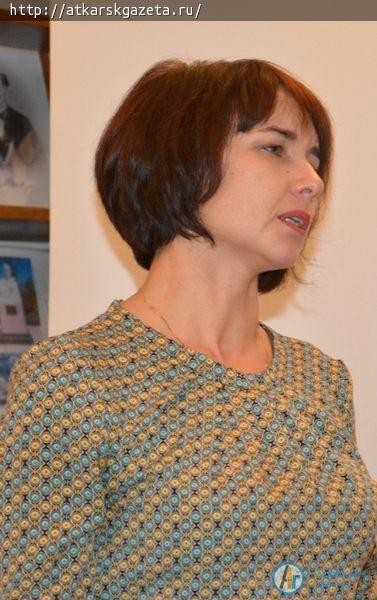 В библиотеке читали стихи аткарского знаменосца (ФОТО)