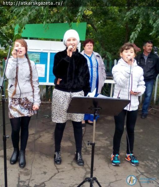 В Большой Екатериновке прошел концерт в поддержку выборов (ФОТО)