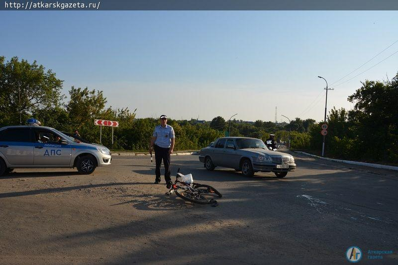 В центре города "Волга" сбила восьмилетнего велосипедиста