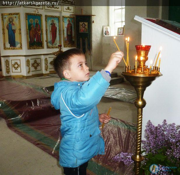 В честь 200-летия Свято-Никольского храма в Старой Лопуховке отслужили праздничную литургию (ФОТО)