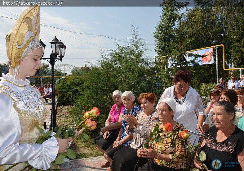 В честь 60-летнего юбилея в Озерном ПНИ открыли арт-объект «Милосердие» (ФОТО)