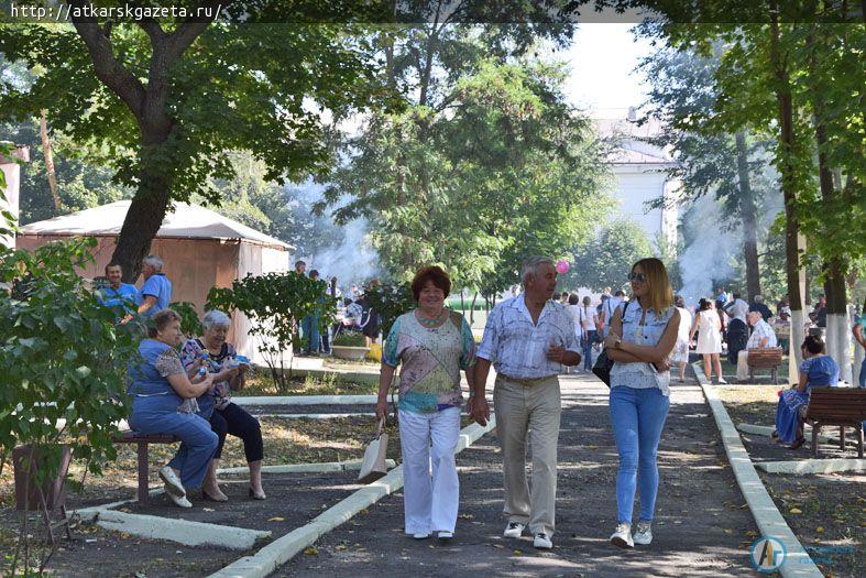 В День города аткарчане познакомились с книжными раритетами (ФОТО)