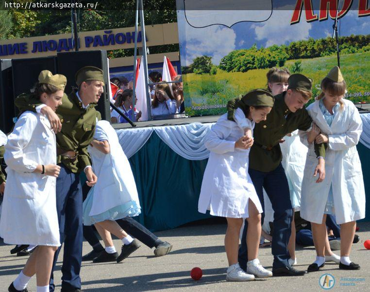 В День города наградили заслуженных аткарчан и вспомнили вехи истории (ФОТОРЕПОРТАЖ)