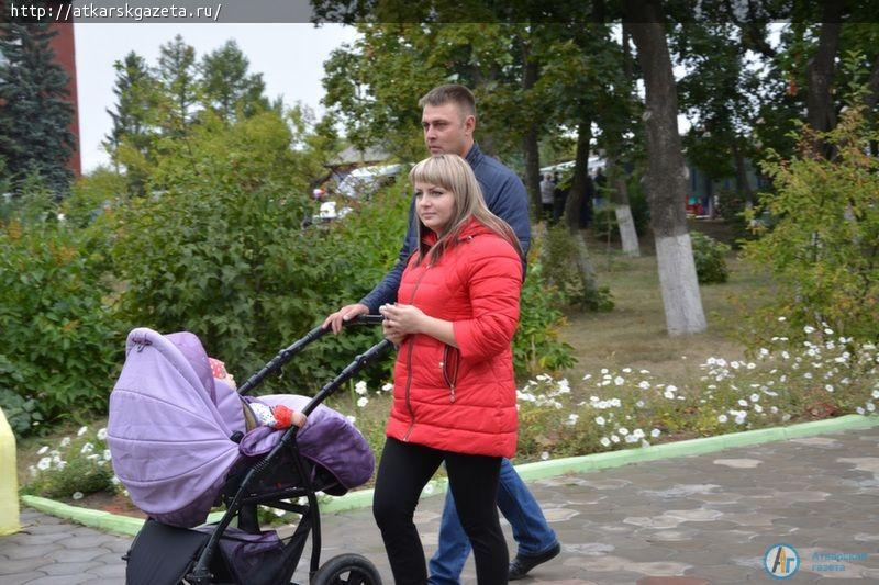 В День города выставку «Аткарские розы» посетило более тысячи аткарчан (ФОТО)