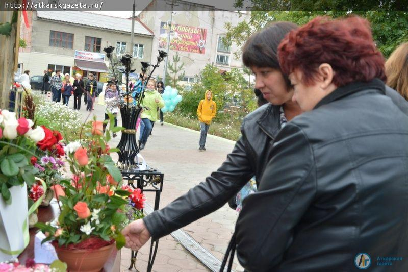 В День города выставку «Аткарские розы» посетило более тысячи аткарчан (ФОТО)