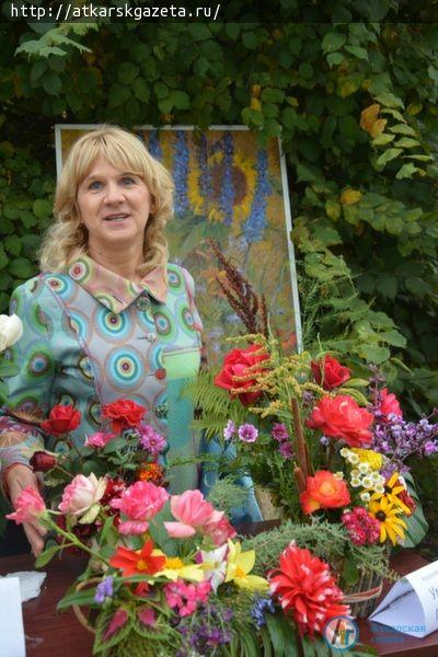 В День города выставку «Аткарские розы» посетило более тысячи аткарчан (ФОТО)