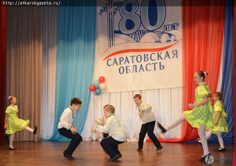 В день Конституции первый паспорт гражданина России получили семеро аткарчан  (ФОТО)