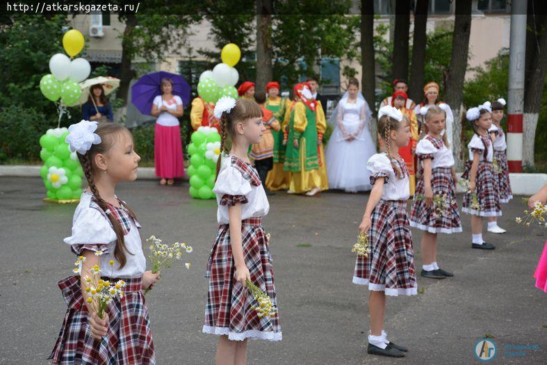 В День семьи, любви и верности чествовали лучшие семьи района (ФОТО)