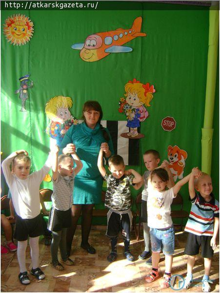 В детском саду «Ласточка» детям рассказали о значении дорожных знаков