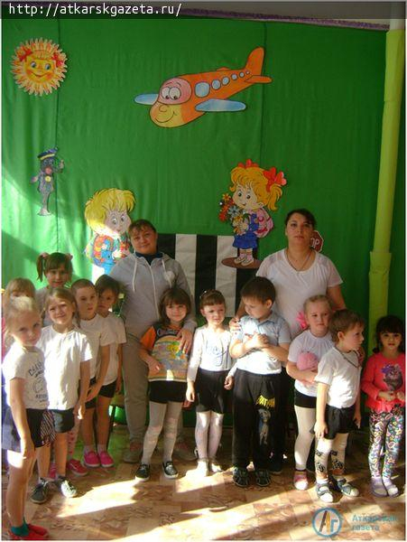 В детском саду «Ласточка» детям рассказали о значении дорожных знаков