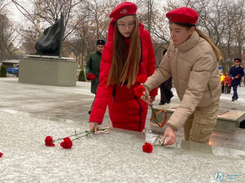 Аткарчане почтили память неизвестных героев 