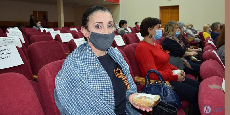 Аткарчане почтили память погибших во время блокады Ленинграда