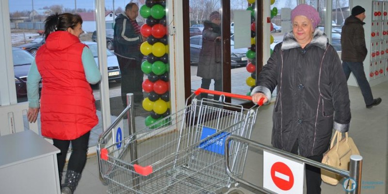 Аткарчане поделились первыми впечатлениями о магазине  «Светофор»