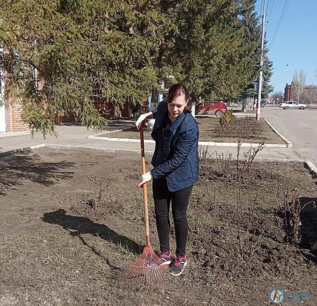Аткарчане участвуют в челлендже «выходи на субботник Аткарск»