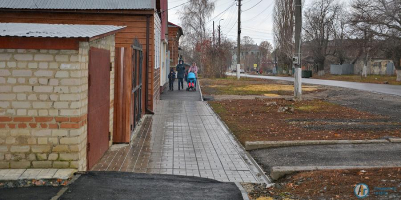 "Аткарск похож на настоящий город" - горожане о ремонте тротуаров