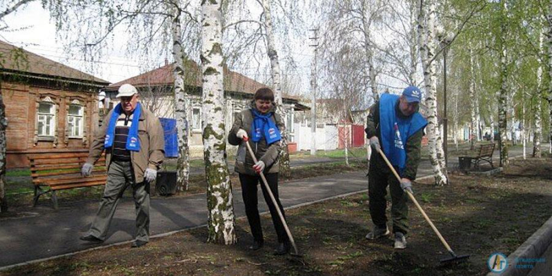 Аткарск присоединился к общероссийскому субботнику