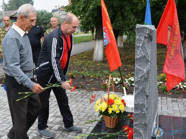 Аткарские десантники отмечают 90-летие ВДВ