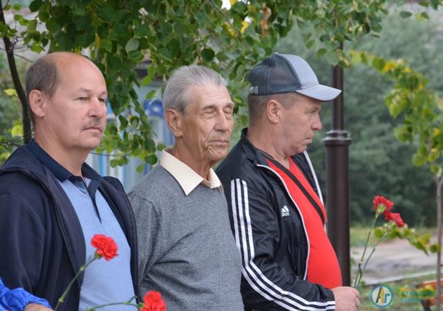 Аткарские десантники отмечают 90-летие ВДВ