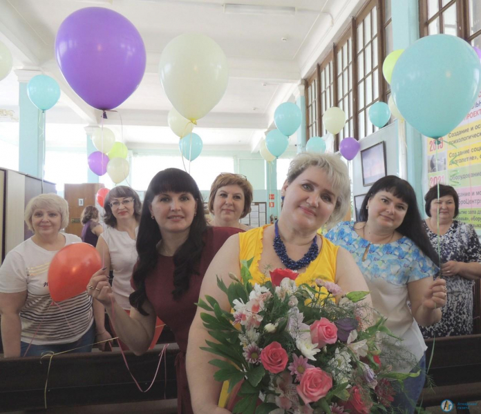 Аткарские соцработники отметили Международный день друзей