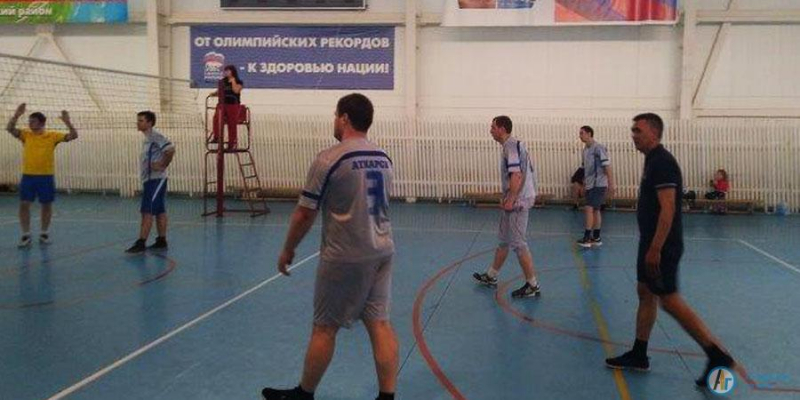 Аткарские железнодорожники провели узловые соревнования по волейболу