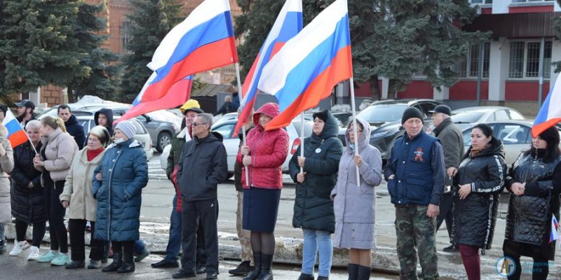 Автопробег «Zа вас, братья»  прошел по улицам Аткарска