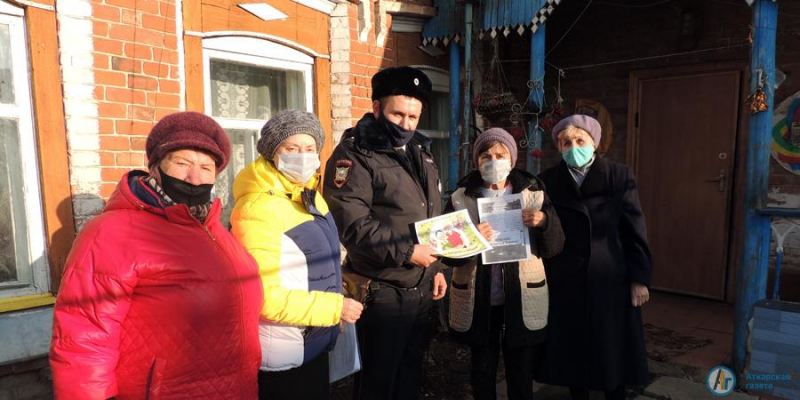 "Бабушкин патруль" поздравил аткарских экоактивистов