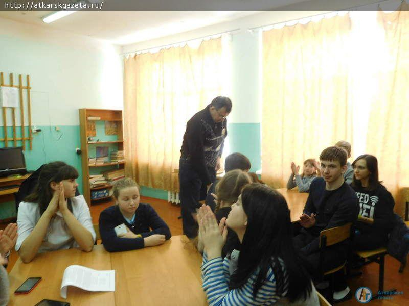 Барановские школьники встретились с поэтом-земляком Алексеем НИКИТИНЫМ (ФОТО)