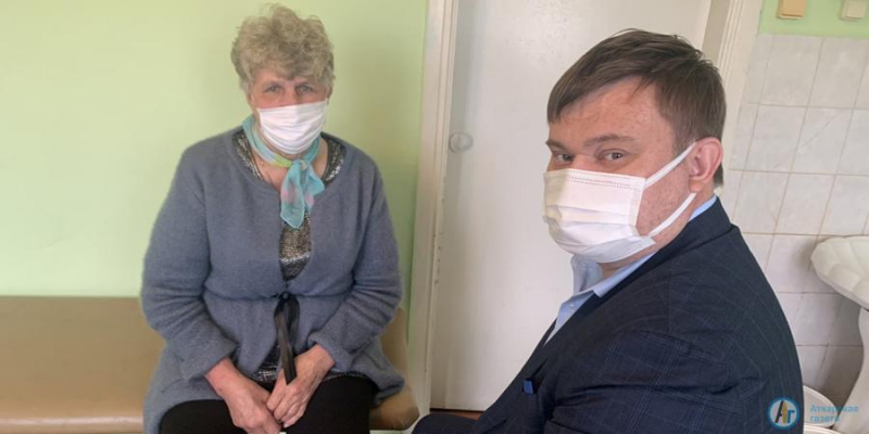 Более 100 пациентов приняли в аткарских селах саратовские врачи