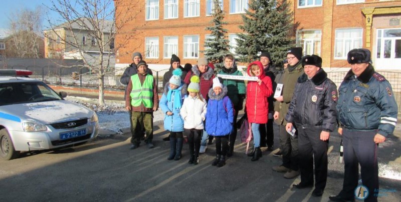 Большинство аткарских водителей высказались «За автокресло»