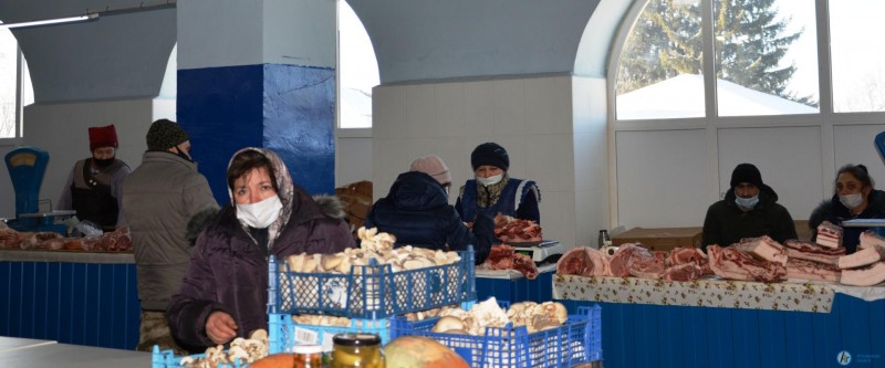Центральный рынок Аткарска открылся к Новому году
