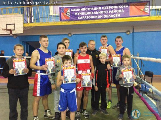 Честь Аткарска защищали 11 воспитанников Александра ГРЕБЕННИКОВА