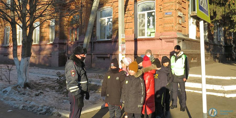 Четвероклассники прошлись по «Безопасному пути домой»