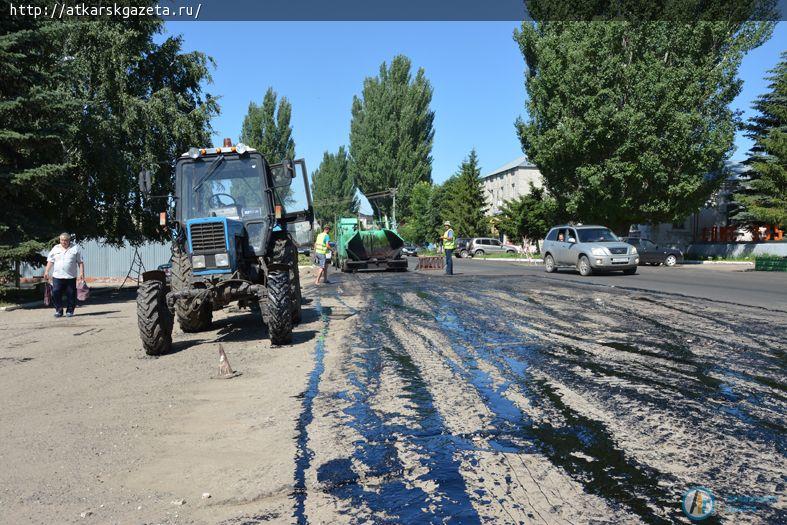 Члены Общественного совета проверили качество ремонта дороги на улице Чапаева