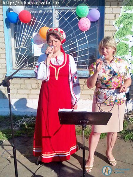 Дают концерты по утрам в Большой Екатериновке