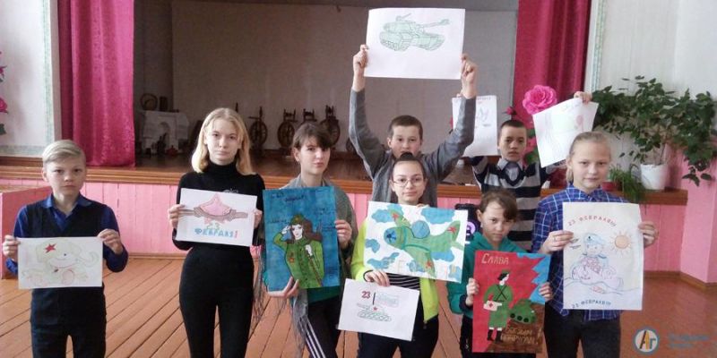 Даниловские дети нарисовали подарки своим защитникам