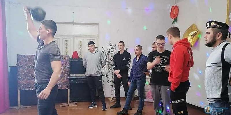 Даниловские мужчины попали под «Февральский призыв» работников культуры
