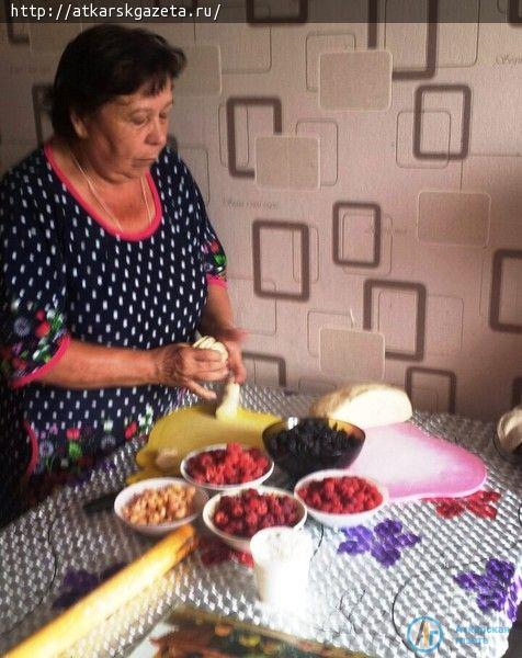 День пирожков с малиновым вареньем объединил три поколения