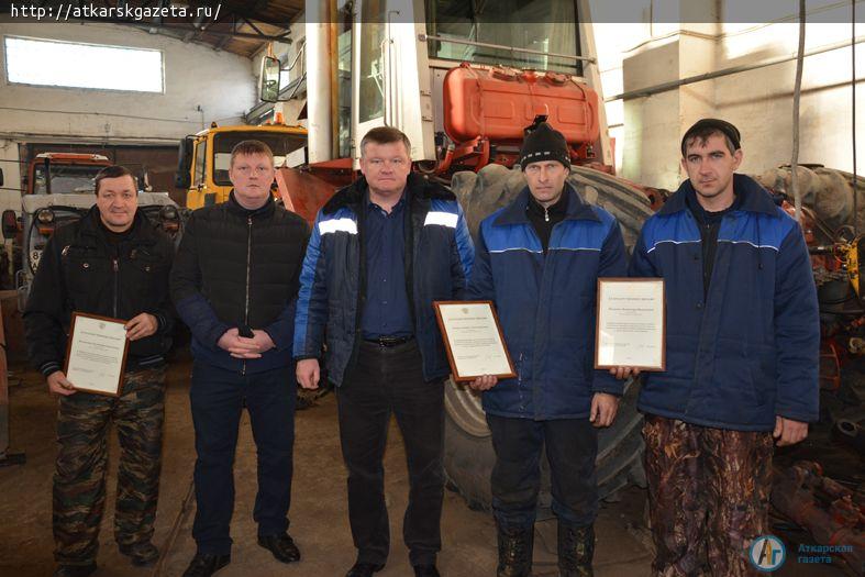 Депутат Госдумы поздравил многодетную маму и пообщался с тружениками полей (ФОТО)