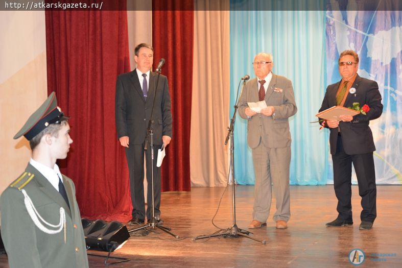 Депутат областной Думы подарил Совету ветеранов компьютер (ФОТО)