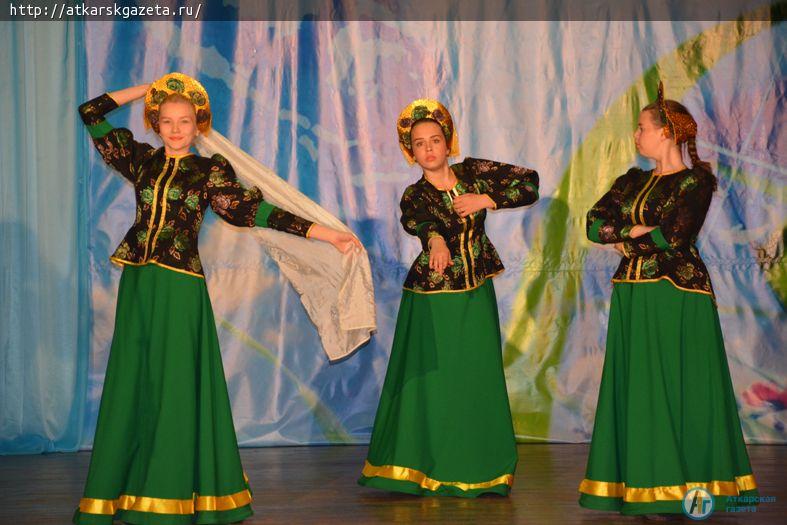 Депутат областной Думы подарил Совету ветеранов компьютер (ФОТО)