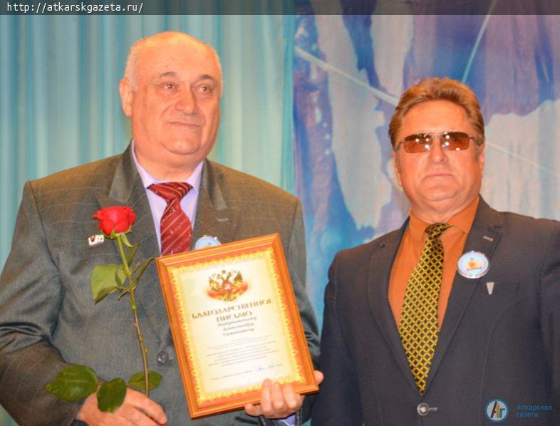 Депутат областной Думы подарил Совету ветеранов компьютер (ФОТО)