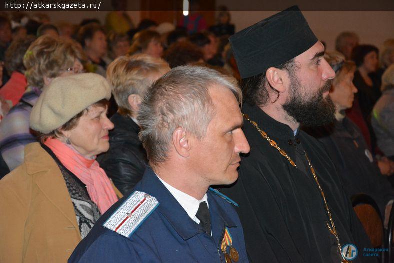 Депутат областной Думы подарил Совету ветеранов компьютер (ФОТО)