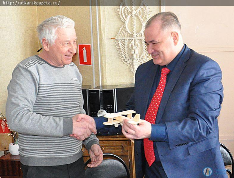 Депутат облдумы обещал помочь развить аткарский авиамоделизм