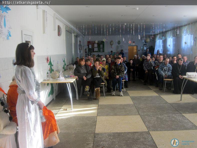 Дети показали Рождественскую сказку пациентам психоневрологического интерната